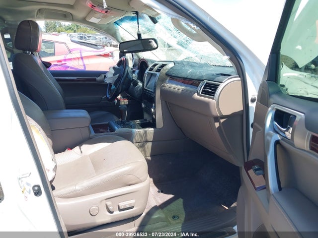 JTJJM7FX8J5207792 Lexus 460 Luxury