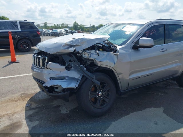 1C4RJEAG1HC685973 Jeep Grand Cherokee Laredo 4x2