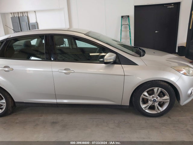 Ford FOCUS SE 2014 1FADP3F22EL301002 Image 13