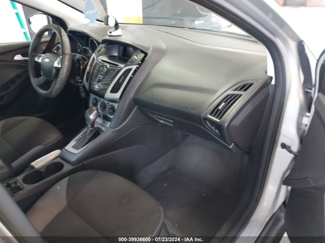 Ford FOCUS SE 2014 1FADP3F22EL301002 Image 5