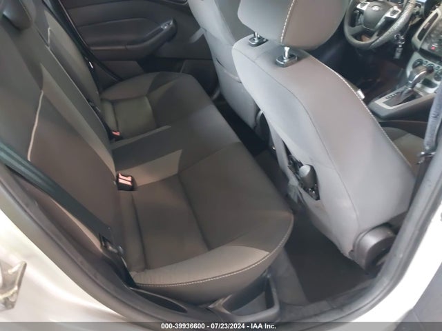 Ford FOCUS SE 2014 1FADP3F22EL301002 Image 8
