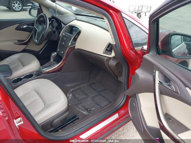 1G4PS5SK6E4222008 Buick Verano Leather Group