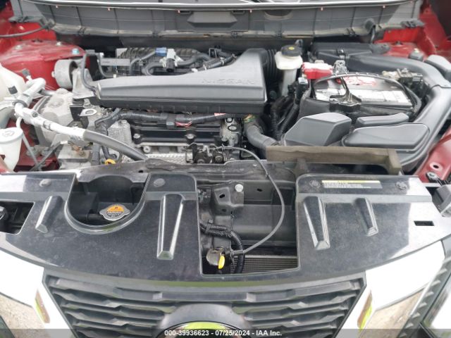 5N1AT2MV9JC757018 Nissan ROGUE SV