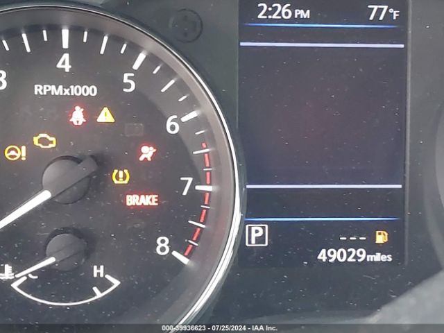 5N1AT2MV9JC757018 Nissan ROGUE SV