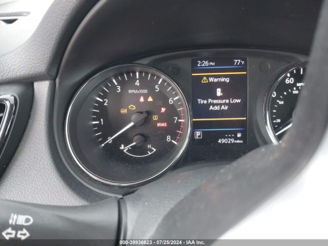 5N1AT2MV9JC757018 Nissan ROGUE SV