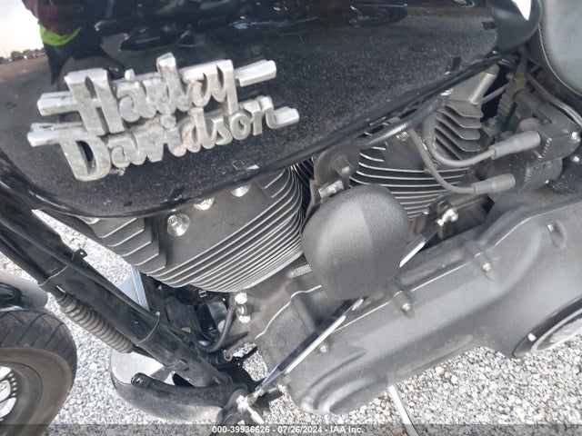 2016 HARLEY-DAVIDSON FXDBP 1HD1VAM32GC306561 Photo 8