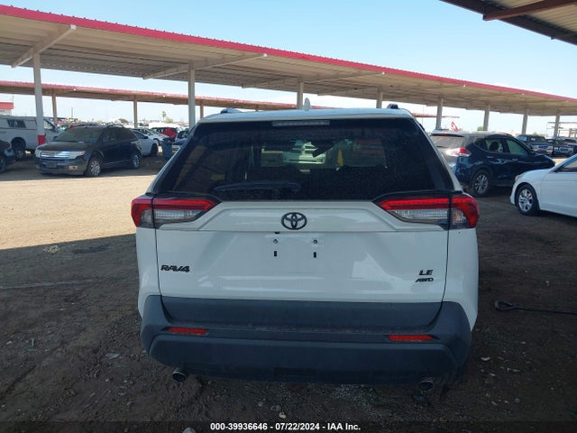 Toyota RAV4 LE 2019 2T3F1RFV7KW010358 Image 16
