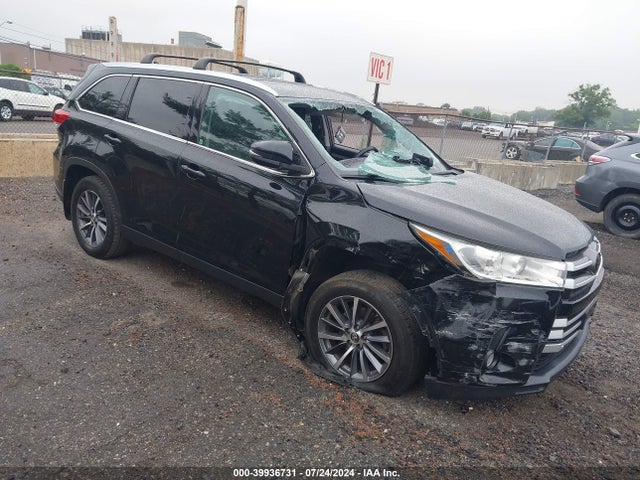 Toyota Highlander Xle 2019 5TDJZRFH8KS972960 main image
