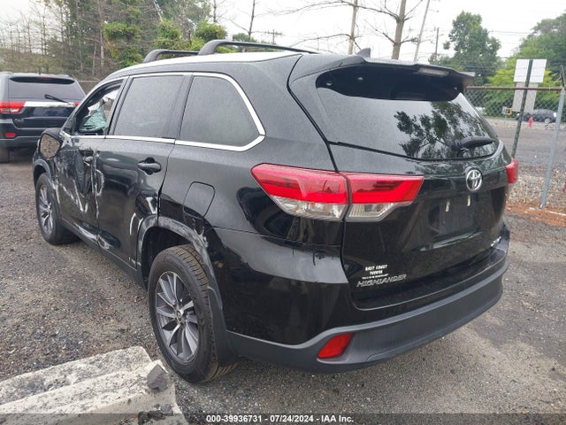 Toyota Highlander Xle 2019 5TDJZRFH8KS972960 Image 3