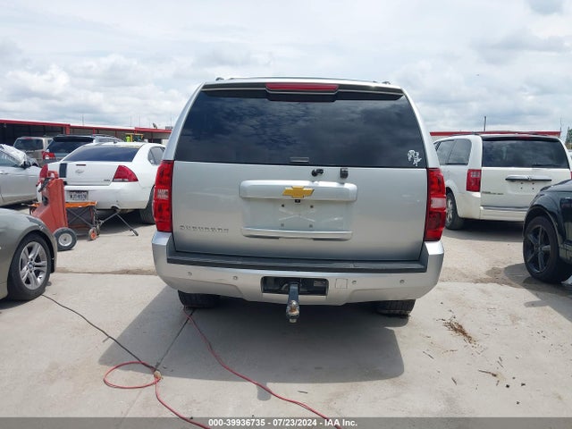 Chevrolet Suburban 1500 Lt 2014 1GNSCJE05ER200588 Image 16