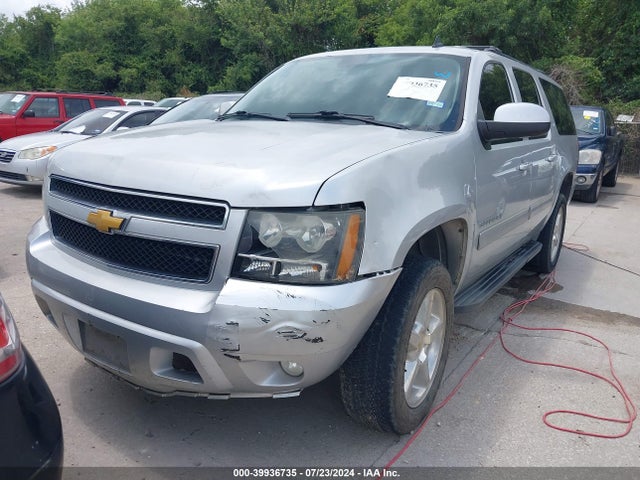 Chevrolet Suburban 1500 Lt 2014 1GNSCJE05ER200588 Image 2