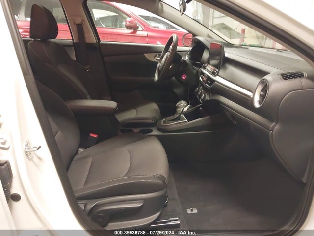 KIA Forte Lxs 2024 3KPF24AD0RE775657 Image 5