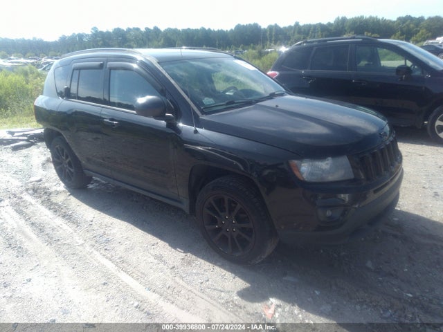 2015 1C4NJDBB6FD395781 главное изображение