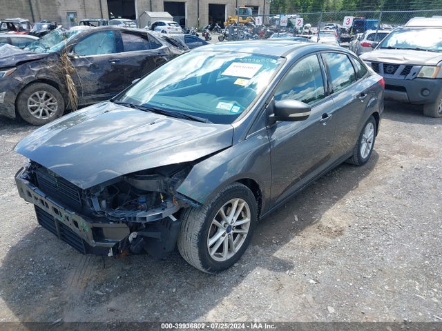 Ford FOCUS SE 2015 1FADP3F25FL204569 Image 2
