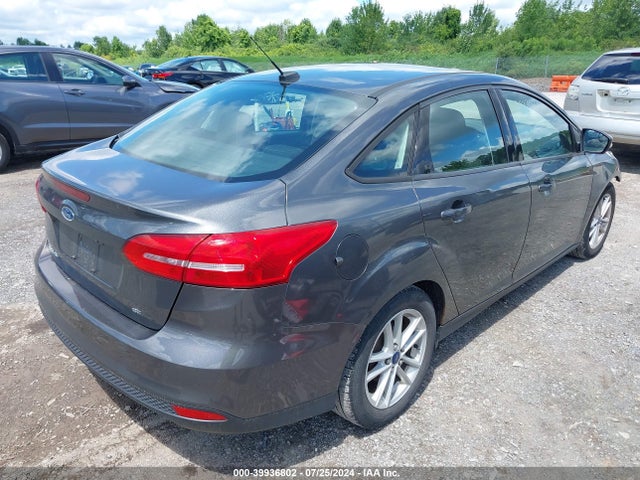 Ford FOCUS SE 2015 1FADP3F25FL204569 Image 4