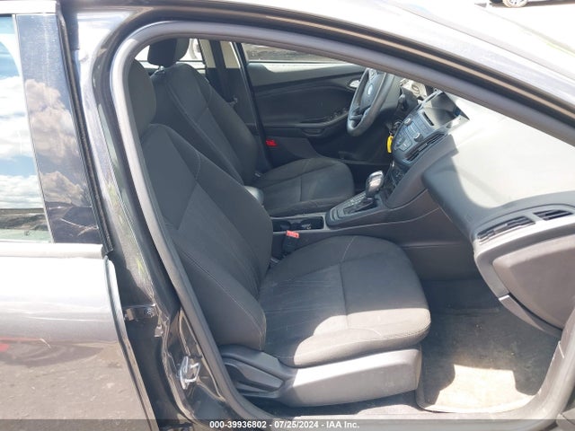 Ford FOCUS SE 2015 1FADP3F25FL204569 Image 5