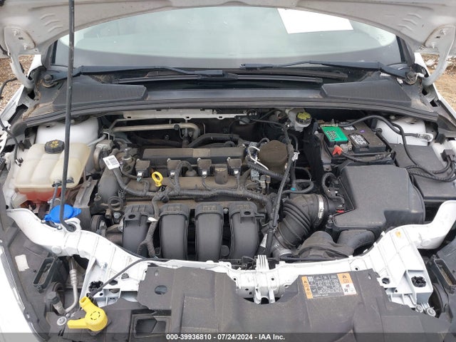 Ford 2015 2015 1FADP3F23FL365910 Image 32
