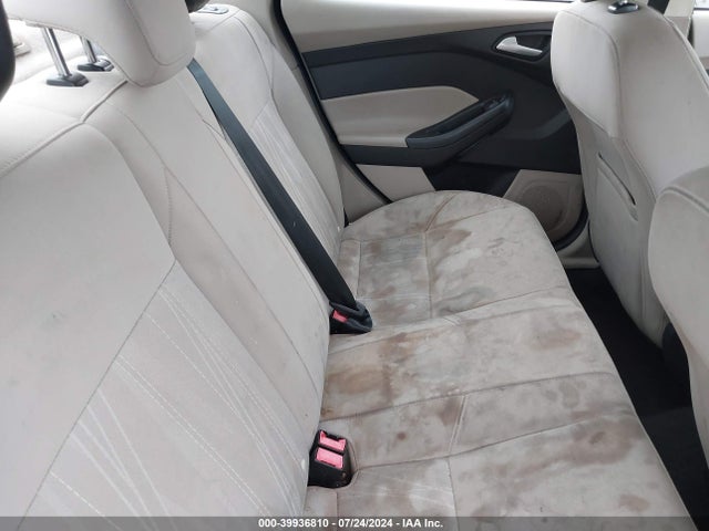 Ford 2015 2015 1FADP3F23FL365910 Image 30