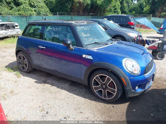 2007 MINI COOPER S WMWMF73597TL90831 Photo 0