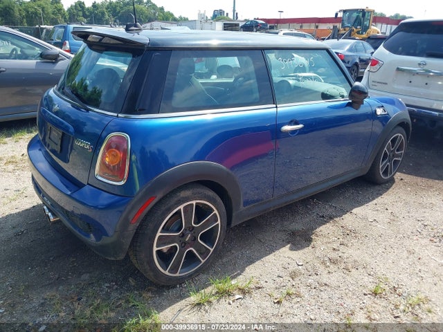 2007 MINI COOPER S WMWMF73597TL90831 Photo 3