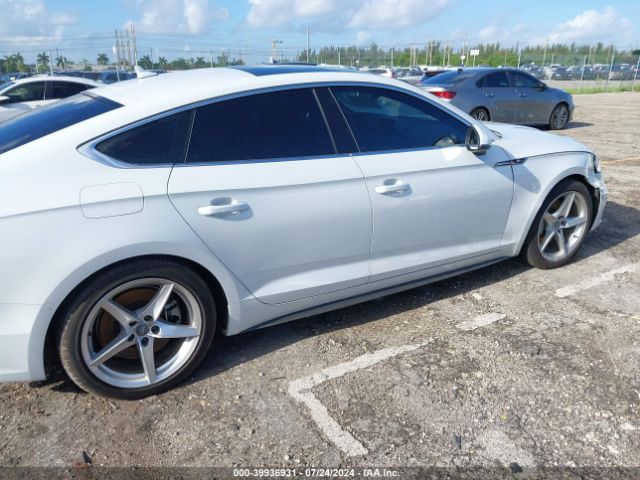 WAUENCF53JA007514 Audi A5 2.0t Premium