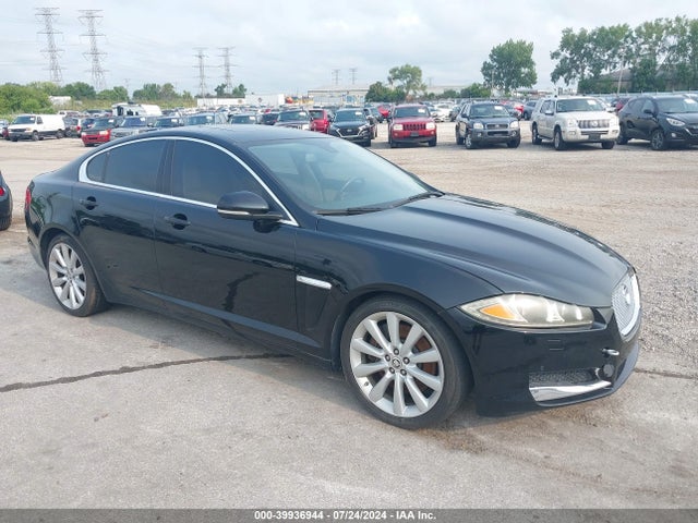 2013 JAGUAR XF SAJWJ0EF1D8S87569 Photo 0