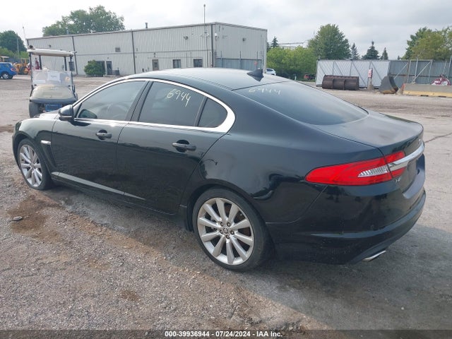 2013 JAGUAR XF SAJWJ0EF1D8S87569 Photo 2