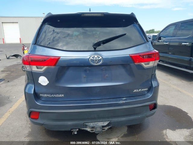 Toyota Highlander Xle 2017 5TDJZRFH7HS410279 Image 17