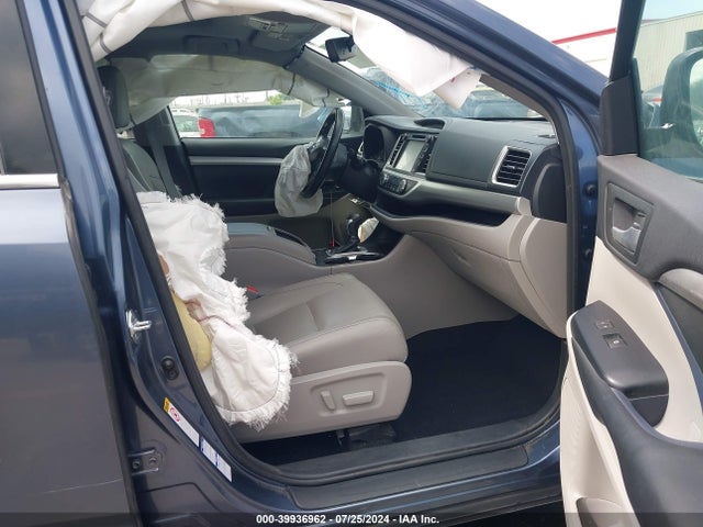 Toyota Highlander Xle 2017 5TDJZRFH7HS410279 Image 5
