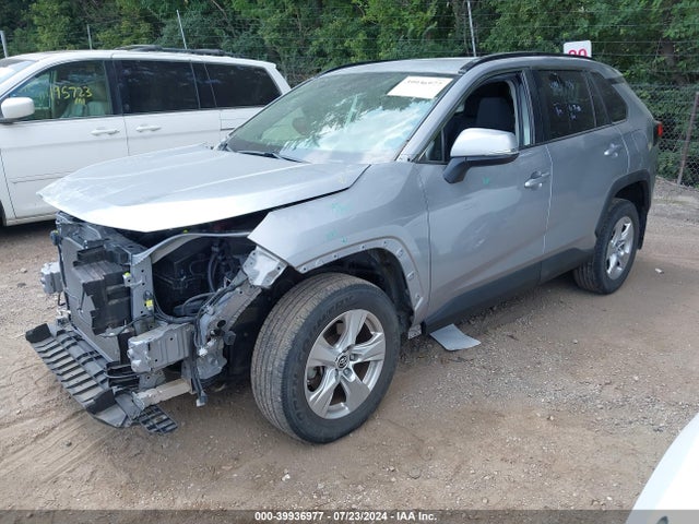 Toyota Rav4 Xle 2019 JTMP1RFV5KD513050 Image 2