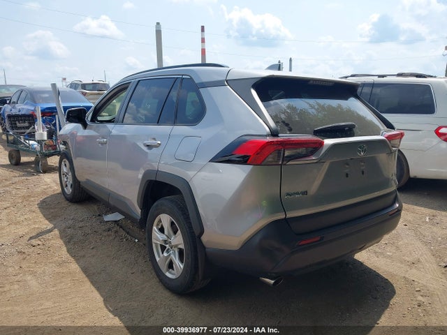 Toyota Rav4 Xle 2019 JTMP1RFV5KD513050 Image 3