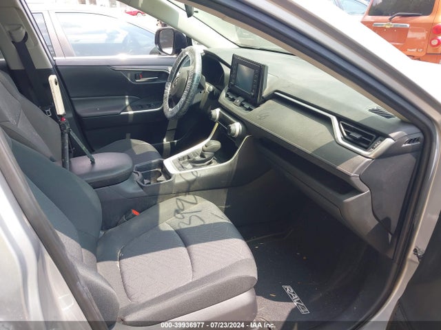 Toyota Rav4 Xle 2019 JTMP1RFV5KD513050 Image 5