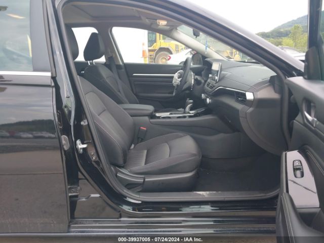 1N4BL4DW4NN407051 Nissan Altima Sv Intelligent Awd