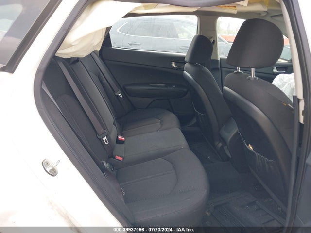 KIA Optima Lx 2016 KNAGT4L36G5071099 Image 8