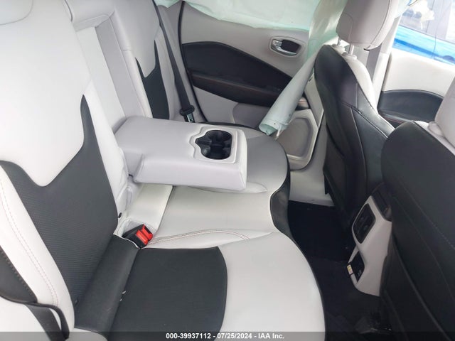 3C4NJDCB0LT212038 Jeep Compass Limited 4x4