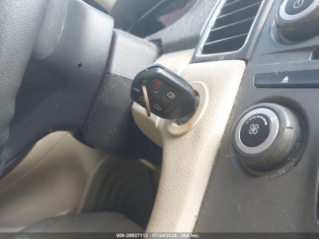 1FAHP2D82KG110297 Ford TAURUS SE