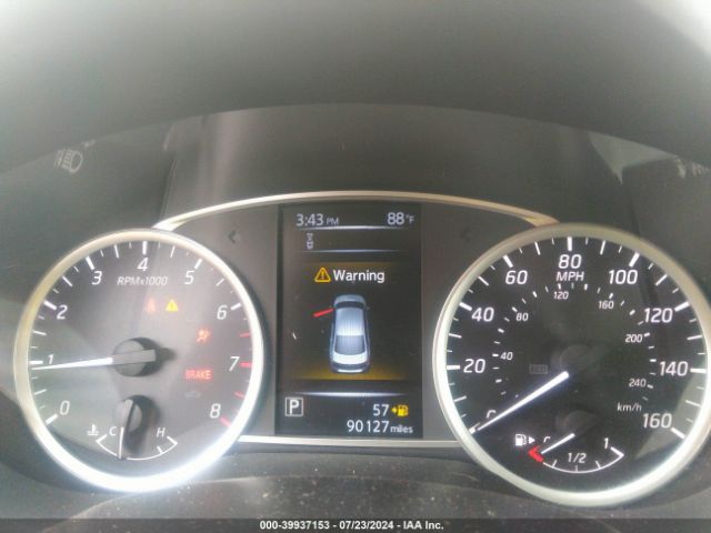 3N1AB7AP3JY240317 Nissan SENTRA SV
