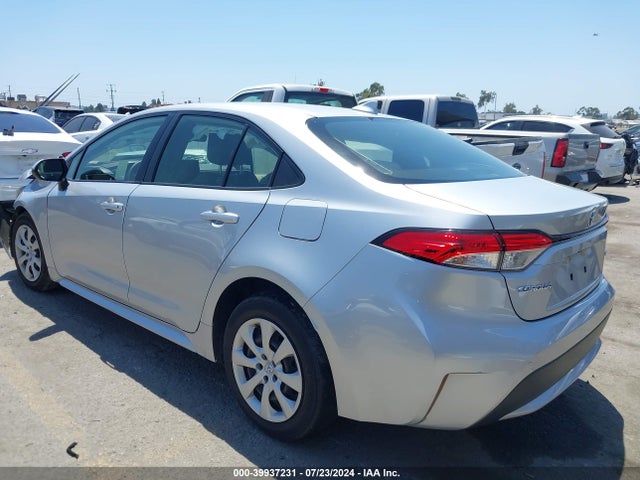 Toyota COROLLA LE 2022 JTDEPMAE0NJ202910 Image 3