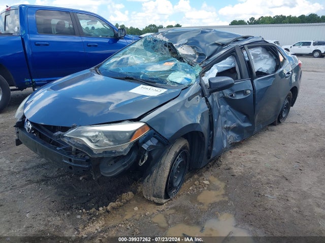 Toyota COROLLA LE 2015 5YFBURHE9FP206742 Image 2