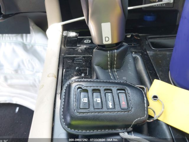 2T2AZMAA2MC208056 Lexus RX 350