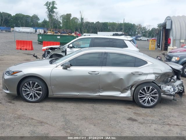 58ADZ1B18LU077624 Lexus ES 350