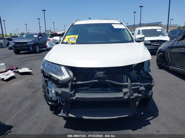 Nissan ROGUE SV 2018 JN8AT2MT5JW457983 Image 13