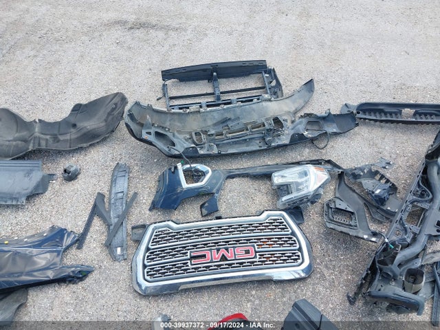 3GTP8FED2LG211884 GMC Sierra 1500 2wd  Short Box Denali