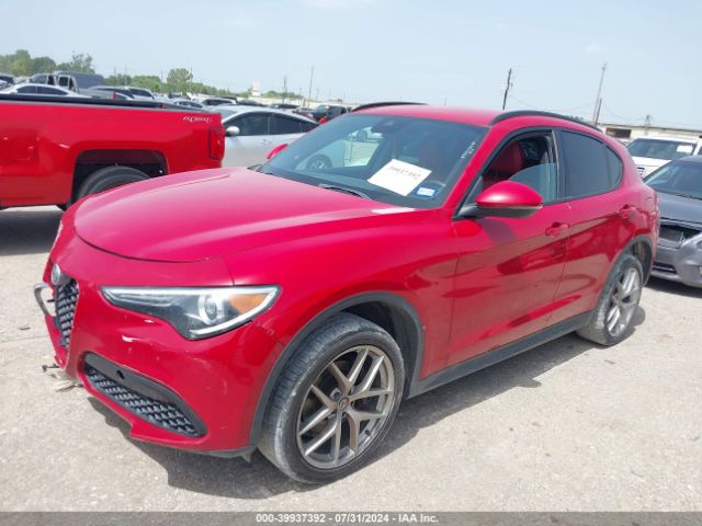 2018 ALFA ROMEO STELVIO ZASFAKNN4J7B78713 Photo 1