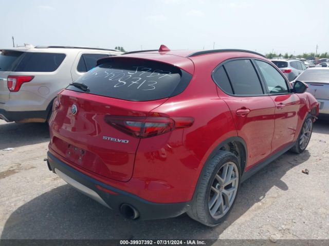 2018 ALFA ROMEO STELVIO ZASFAKNN4J7B78713 Photo 3