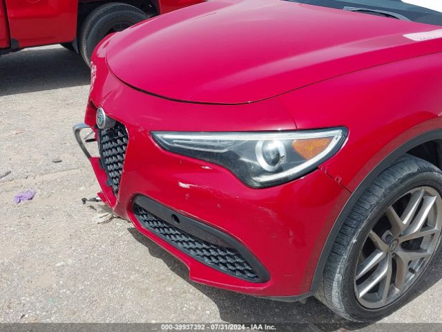 2018 ALFA ROMEO STELVIO ZASFAKNN4J7B78713 Photo 5