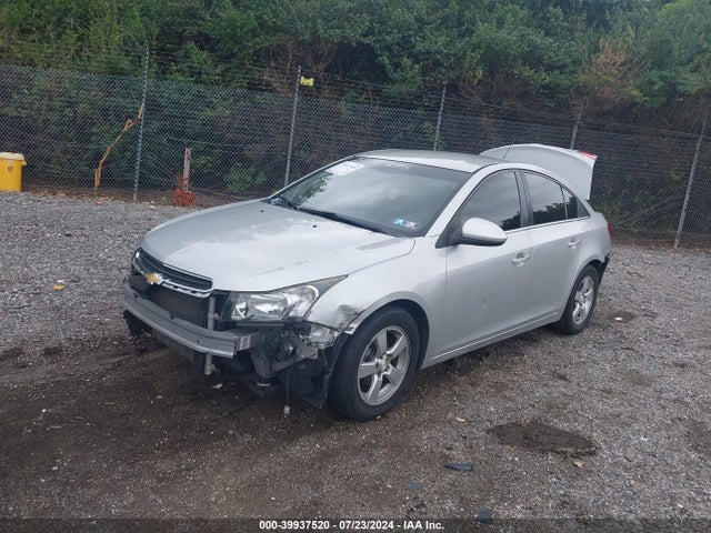 Chevrolet Cruze 1lt Auto 2015 1G1PC5SB0F7204954 Image 2