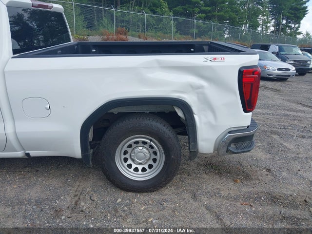 GMC Sierra 1500 Pro 2024 1GTUUAED0RZ156006 Image 17