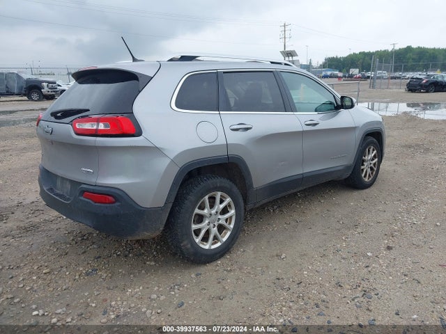 1C4PJMCB7GW142711 Jeep Cherokee Latitude