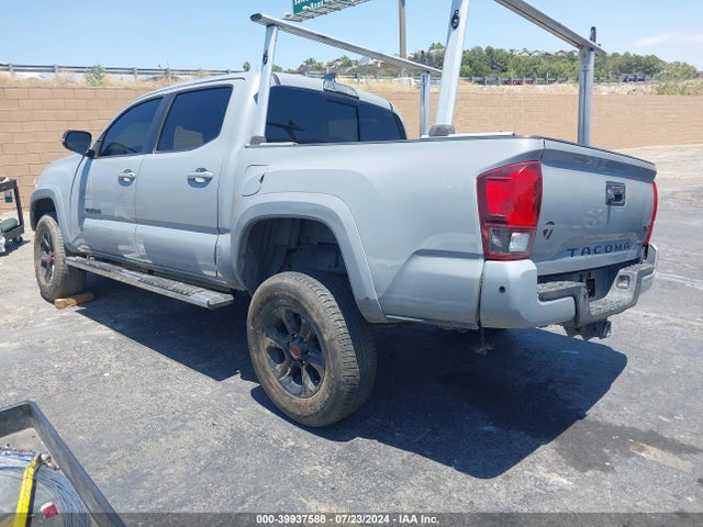 Toyota Tacoma Trd Sport 2018 3TMAZ5CN5JM071563 Image 3
